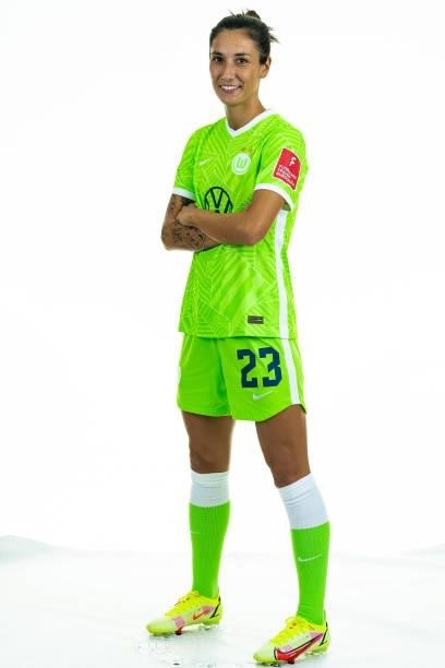 Sara Doorsoun of VfL Wolfsburg Women's poses during the team presentation at AOK Stadion on August 23, 2021 in Wolfsburg, Germany.