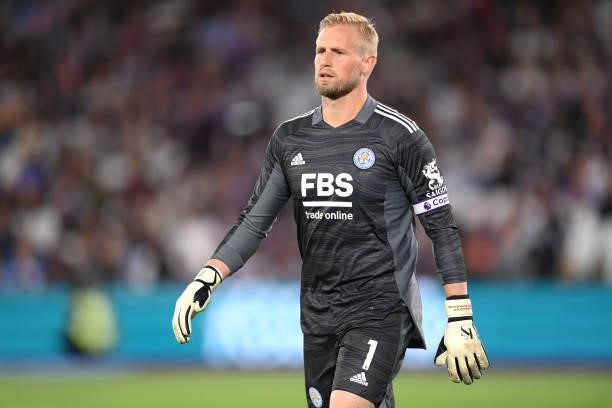 Kasper Schmeichel of Leicester looks on during the Premier League match between West Ham United and Leicester City at The London Stadium on August...