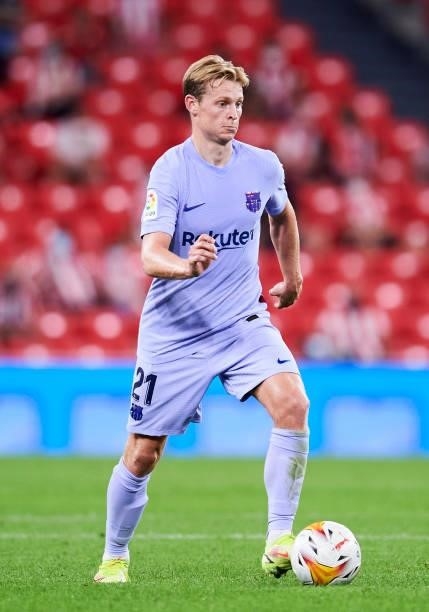 Frenkie de Jong of FC Barcelona in action during the LaLiga Santander match between Athletic Club and FC Barcelona at San Mames Stadium on August 21,...