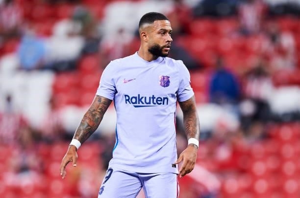 Memphis Depay of FC Barcelona reacts during the LaLiga Santander match between Athletic Club and FC Barcelona at San Mames Stadium on August 21, 2021...