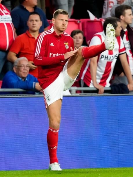 Jan Vertonghen of Benfica during the UEFA Champions League Play-Offs Leg Two match between PSV and Benfica at Philips Stadion on August 24, 2021 in...