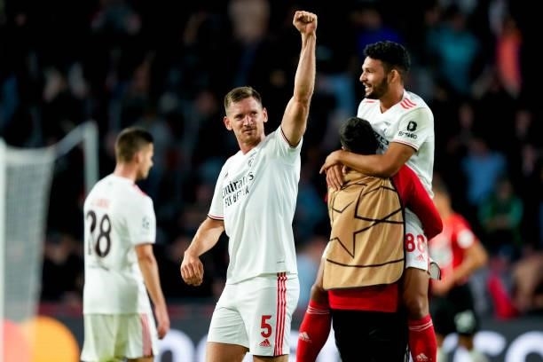 Jan Vertonghen of Benfica celebrates during the UEFA Champions League Play-Offs Leg Two match between PSV and Benfica at Philips Stadion on August...