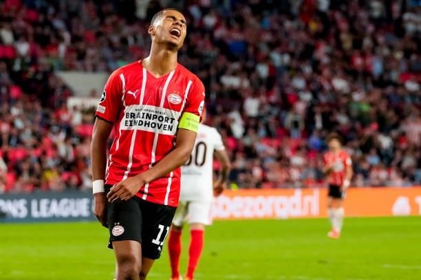 Cody Gakpo of PSV looks dejected during the UEFA Champions League Play-Offs Leg Two match between PSV and Benfica at Philips Stadion on August 24,...