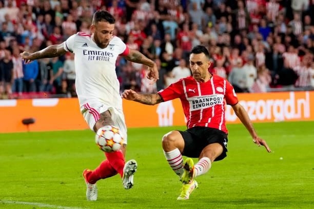 Nicolas Otamendi of Benfica and Eran Zahavi of PSV during the UEFA Champions League Play-Offs Leg Two match between PSV and Benfica at Philips...
