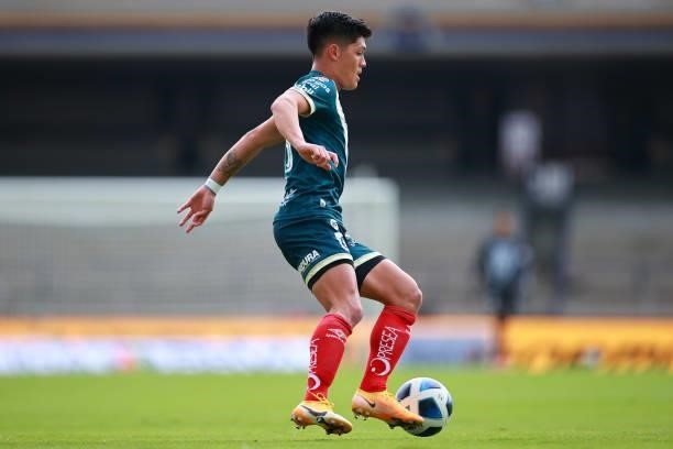 Ivo Vazquez of Puebla drives the ball during the 6th round match between Pumas UNAM and Puebla as part of the Torneo Grita Mexico A21 Liga MX at...
