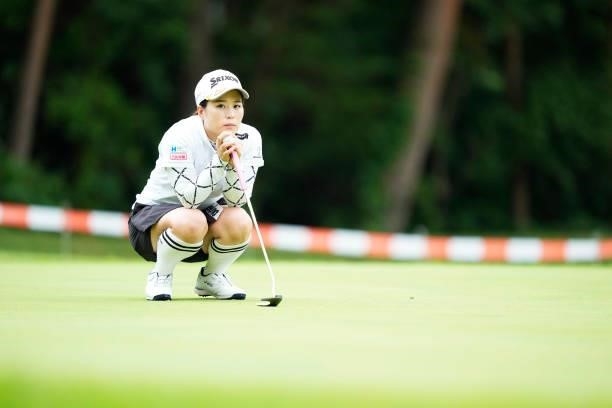 Hitomi Sawai of Japan prepares to putt on the 18th green during the first round of the San-In Goen Musubi Ladies at Daisenheigen Golf Club on August...