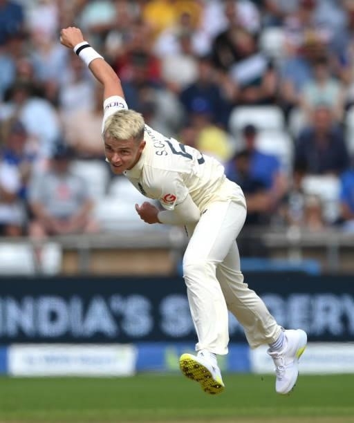 England bowler Sam Curran in bowling action during day one of the Third Test Match between England and India at Emerald Headingley Stadium on August...