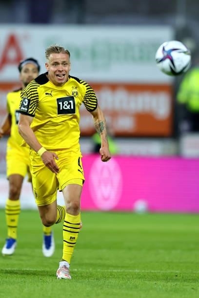 Lennard Maloney of Dortmund runs with the ball during the 3. Liga match between VfL Osnabrück and Borussia Dortmund II at Stadion an der Bremer...