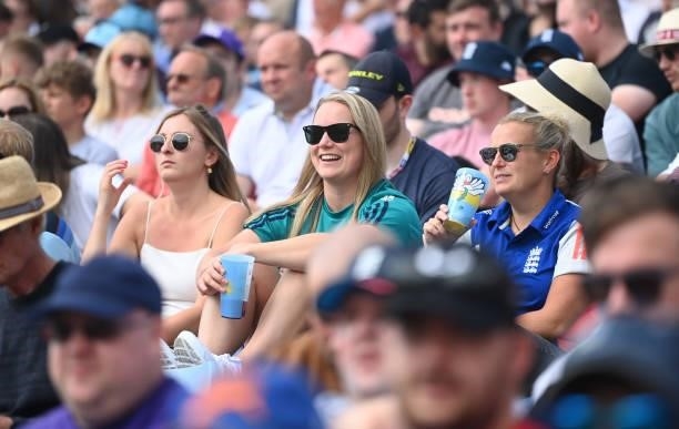 Fans enjoy play during day one of the Third LV= Insurance Test Match between England and India at Emerald Headingley Stadium on August 25, 2021 in...