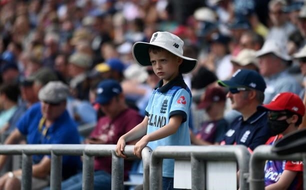 Fans enjoy play during day one of the Third LV= Insurance Test Match between England and India at Emerald Headingley Stadium on August 25, 2021 in...