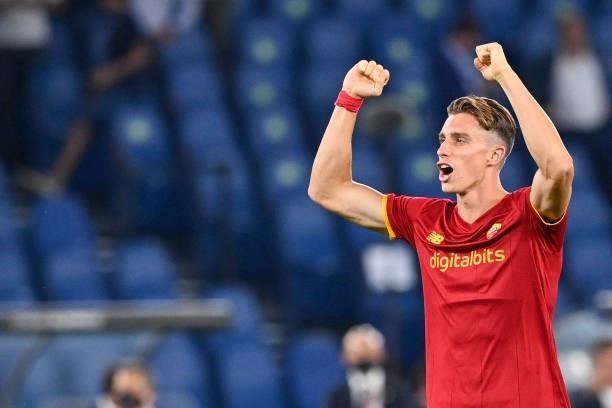 Riccardo Calafiori of AS Roma celebrates the victory after the UEFA Conference League Play-Offs Leg Two match between AS Roma and Trabzonspor at...
