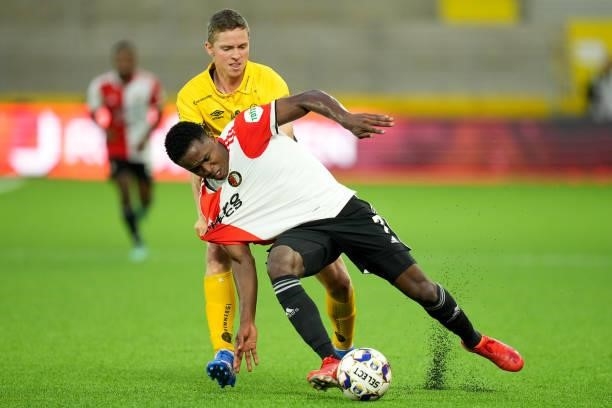 Luis Sinisterra of Feyenoord, Andre Romer of IF Elfsborg during the UEFA Conference League match between IF Elfsborg and Feyenoord at Boras Arena on...