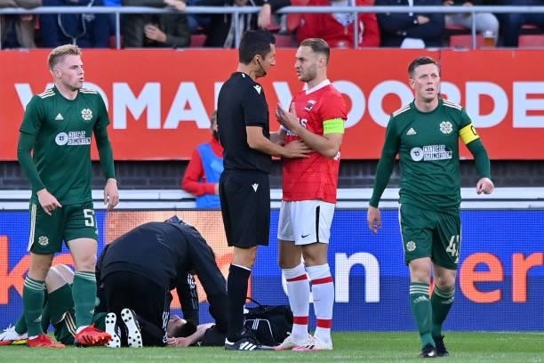 Referee Tiago Martins, Teun Koopmeiners of AZ during the UEFA Europa League play off match between AZ and Celtic at AFAS Stadion on August 26, 2021...