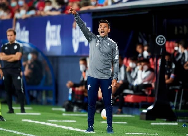 Ariel Broggi Assistant coach of Celta de Vigo reacts during the La Liga Santader match between CA Osasuna and RC Celta de Vigo at Estadio El Sadar on...