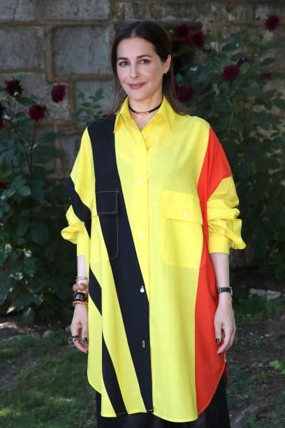 Actress Amira Casar attends the "Cigare au miel