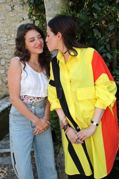 Actresses Zoe Adjani and Amira Casar attend the "Cigare au miel