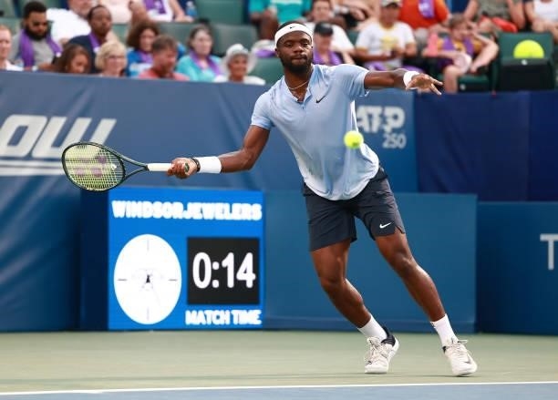 Frances Tiafoe returns a shot to Mikael Ymer of Sweden in the quarterfinals of the Winston-Salem Open at Wake Forest Tennis Complex on August 26,...