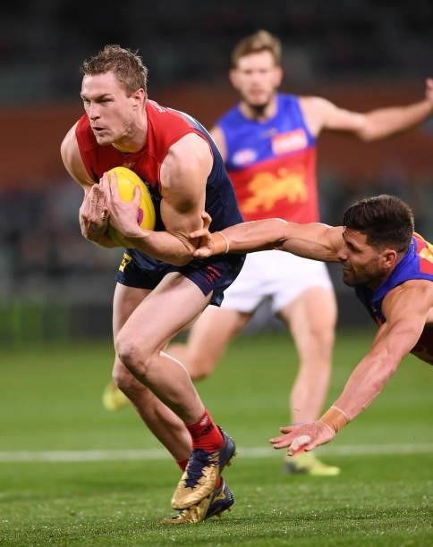 Tom McDonald of the Demons marks nduring the AFL First Qualifying Final match between Melbourne Demons and Brisbane Lions at Adelaide Oval on August...