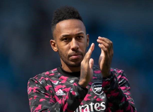 Pierre-Emerick Aubameyang of Arsenal applauds the fans after the Premier League match between Manchester City and Arsenal at Etihad Stadium on August...