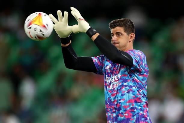 Thibaut Courtois of Real Madrid warms up prior to during the La Liga Santander match between Real Betis and Real Madrid CF at Estadio Benito...