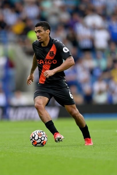 Allan of Everton on the ball during the Premier League match between Brighton & Hove Albion and Everton at American Express Community Stadium on...