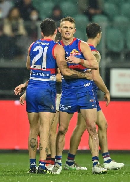 Tom Liberatore and Adam Treloar of the Bulldogs celebrate winning the AFL First Elimination Final match between Western Bulldogs and Essendon Bombers...