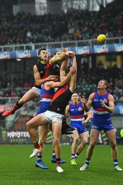Sam Draper of the Bombers competes in a ruck contest during the AFL First Elimination Final match between Western Bulldogs and Essendon Bombers at...