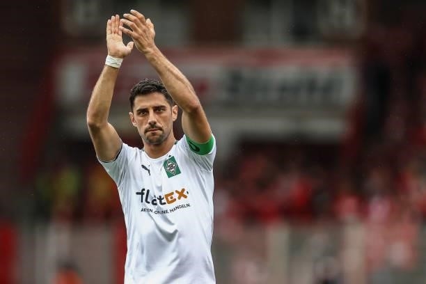 Lars Stindl of Borussia Monchengladbach shows appreciation to the fans prior to the Bundesliga match between 1. FC Union Berlin and Borussia...