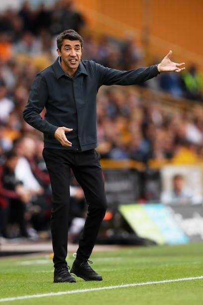 Bruno Lage, Manager of Wolverhampton Wanderers gives his team instructions during the Premier League match between Wolverhampton Wanderers and...