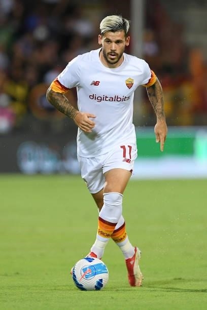 Carles Perez of AS Roma during the Serie A match between US Salernitana and AS Roma at Stadio Arechi on August 29, 2021 in Salerno, Italy.