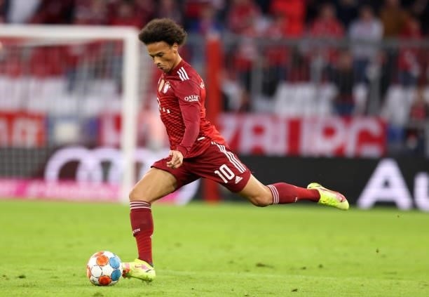 Leroy Sane of Bayern Muenchen runs with the ball during the Bundesliga match between FC Bayern München and Hertha BSC at Allianz Arena on August 28,...