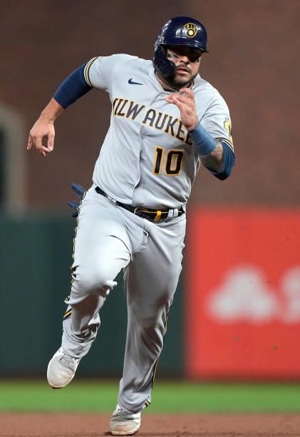 Omar Narvaez of the Milwaukee Brewers runs the bases against the San Francisco Giants in the top of the eighth inning at Oracle Park on August 30,...