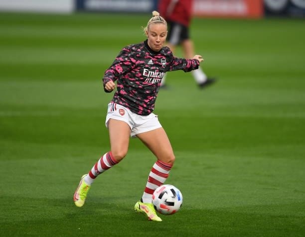 Beth Mead of Arsenal warms up before the UEFA Women's Champions League match between Arsenal Women and Slavia Prague at Meadow Park on August 31,...