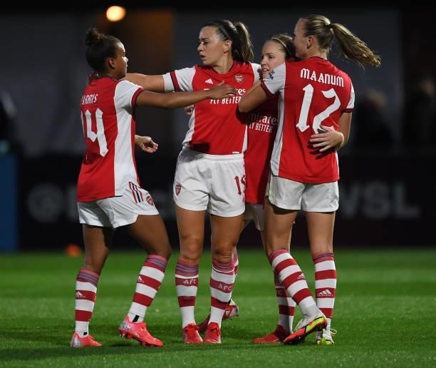 Kim Little celebrates scoring Arsenal's 2nd goal with Frida Maanum, Nikita Parris and Katie McCabe during the UEFA Women's Champions League match...