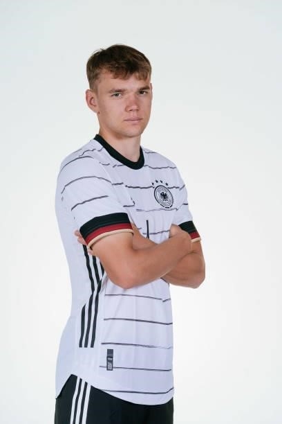 Lasse Günther poses during the Germany U19 team presentation on September 01, 2021 in Villingen-Schwenningen, Germany.