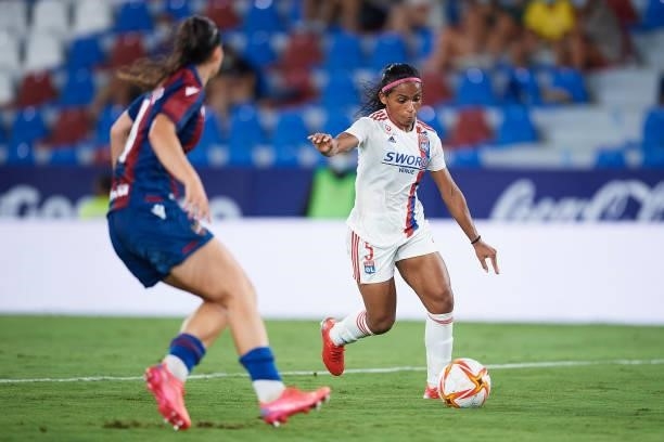 Morroni of Lyon shoots for score a goal during the UEFA Women's Champions League match between Levante UD and Lyon at Ciutat de Valencia Stadium on...