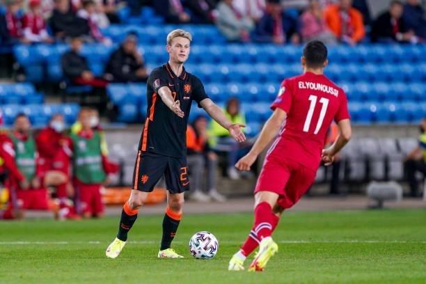 Frenkie de Jong of the Netherlands, Mohamed Elyounoussi of Norway during the World Cup Qualifier match between Norway and Netherlands at Ullevaal...