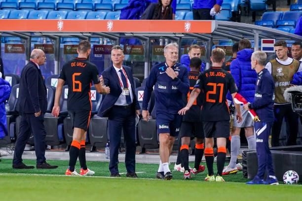Stefan de Vrij of the Netherlands, coach Louis van Gaal of the Netherlands, Frenkie de Jong of the Netherlands after during the World Cup Qualifier...