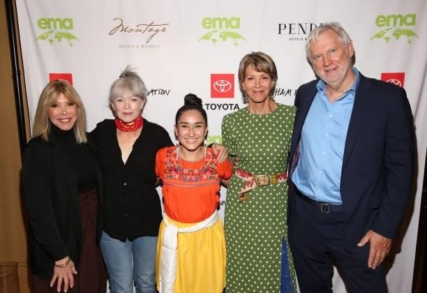 Debbie Levin, Frances Fisher, Alexis Saenz, Wendie Malick and John Quigley attend the 2021 Environmental Media Association IMPACT Summit sponsored by...