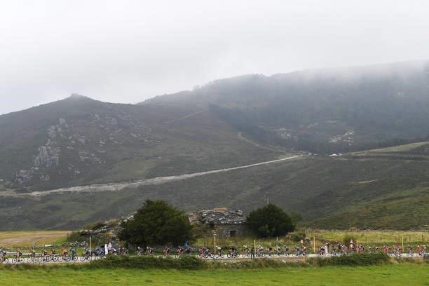 General view of the peloton climb the Alto da Garganta during the 76th Tour of Spain 2021, Stage 19 a 191,2 km stage from Tapia to Monforte de Lemos...