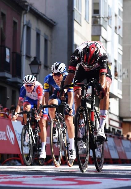 Rui Oliveira of Portugal and UAE Team Emirates sprints during the 76th Tour of Spain 2021, Stage 19 a 191,2 km stage from Tapia to Monforte de Lemos...