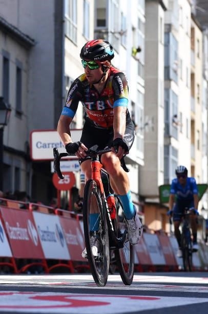 Jan Tratnik of Slovenia and Team Bahrain Victorious crosses the finishing line during the 76th Tour of Spain 2021, Stage 19 a 191,2 km stage from...