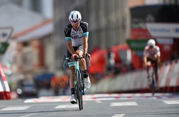 Robert Stannard of Australia and Team BikeExchange crosses the finishing line during the 76th Tour of Spain 2021, Stage 19 a 191,2 km stage from...
