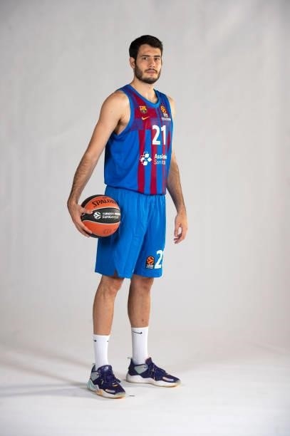 Alex Abrines, #21 poses during the 2021/2022 Turkish Airlines EuroLeague Media Day of FC Barcelona at Ciutat Esportiva Joan Gamper on September 02,...