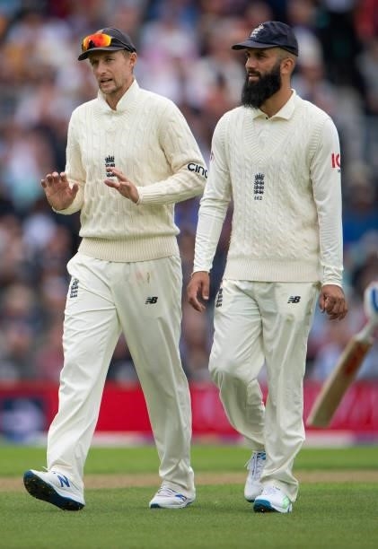 England captain Joe Root and Moeen Ali during the Fourth LV= Insurance Test Match: Day One between England and India at The Kia Oval on September 02,...