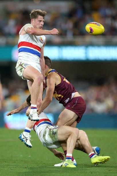 Mitch Hannan ot Bulldogs gets a touch during the AFL 1st Semi Final match between Brisbane Lions and the Western Bulldogs at The Gabba on September...