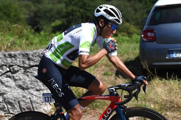 Egan Arley Bernal Gomez of Colombia and Team INEOS Grenadiers white best young jersey cools down to refresh itself during the 76th Tour of Spain...