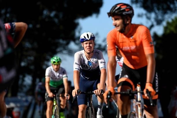 Sebastian Berwick of Australia and Team Israel Start-Up Nation crosses the finishing line during the 76th Tour of Spain 2021, Stage 20 a 202,2km km...