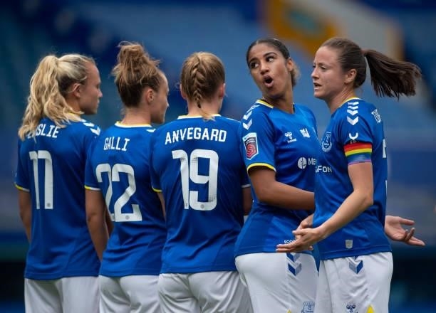 Claire Emslie, Aurora Galli, Anna Anvegard, Gabby George and Danielle Turner of Everton line up to defend a free kick during the Barclays FA Women's...