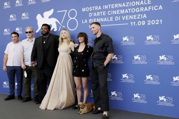 Dylan Weathered, John Lesher, Craig Robinson, Kate Hudson, director Ana Lily Amirpour, her dog and Ed Skrein attend the photocall of "Mona Lisa And...